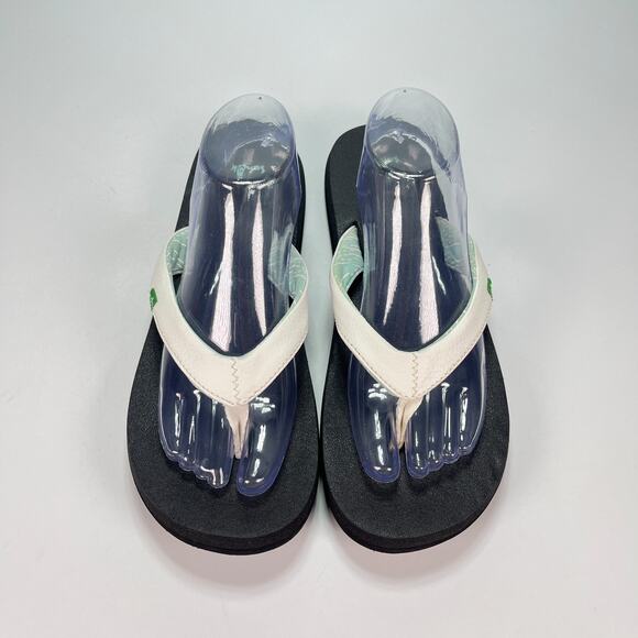 Sanuk Yoga Serenity 4 Black White Flip Flops Sandals SWS10821S Women’s Size 11 - Picture 3 of 9